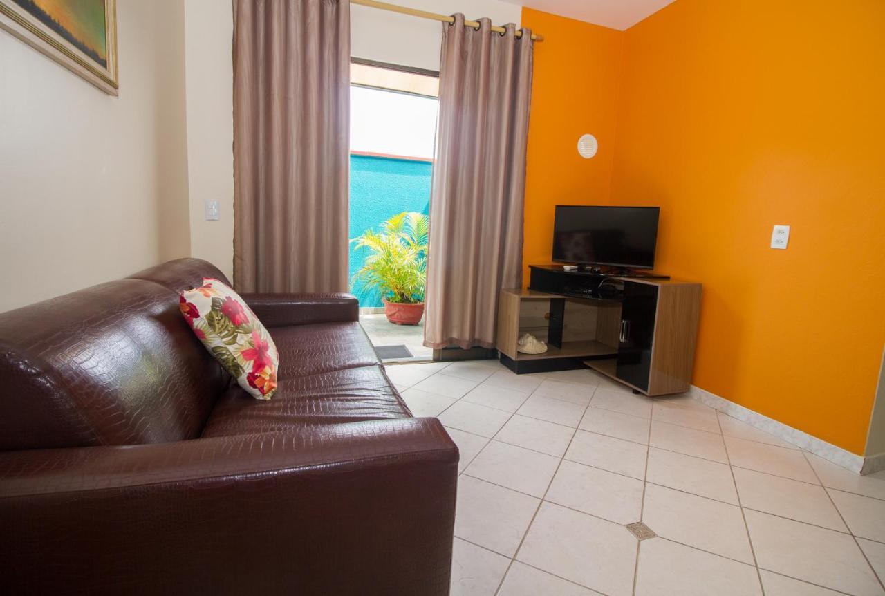 Residencial Andorinhas Apartment บอมบินญัส ภายนอก รูปภาพ